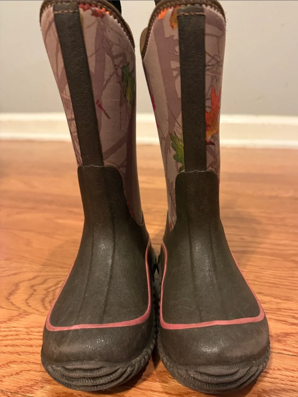 The Original Muck Boot Company Kids' Olive & Pink Trim Waterproof Boots
